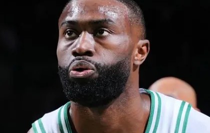 开云-ESPN记者：若凯尔特人未完成扬尼斯交易，布朗可能申请交易